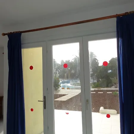 Гостевой дом Habitaciones Residencial Corralejo Centro Playa *