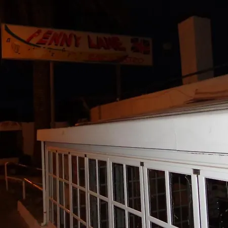 Гостевой дом Habitaciones Residencial Corralejo Centro Playa *