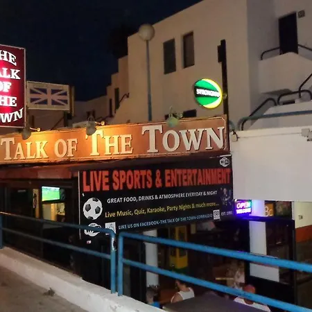Habitaciones Residencial Corralejo Centro Playa Maison d'hôtes *