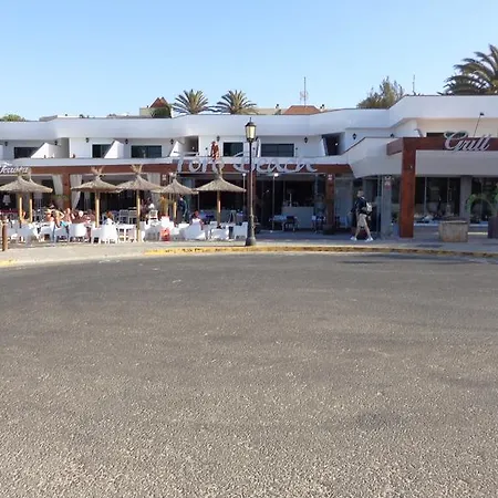 Гостевой дом Habitaciones Residencial Corralejo Centro Playa Коральео