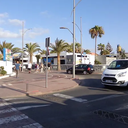 Habitaciones Residencial Corralejo Centro Playa Гостевой дом *