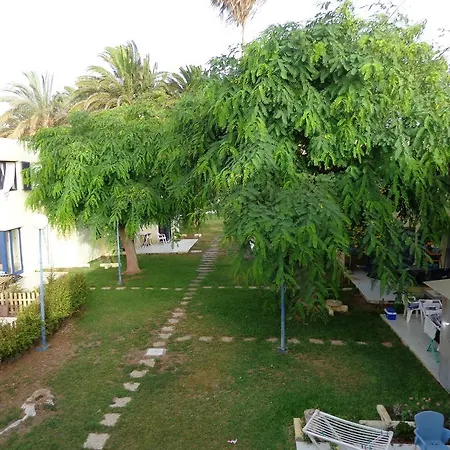 Habitaciones Residencial Corralejo Centro Playa Гостевой дом Коральео