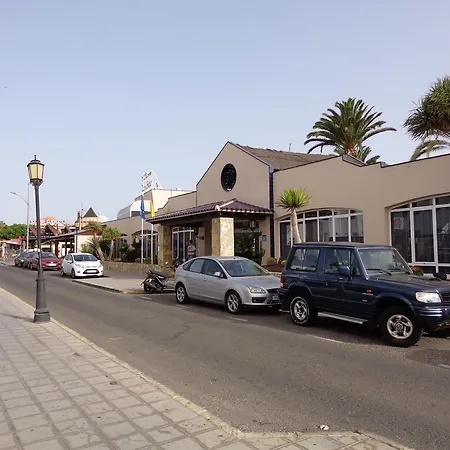 בית הארחה Residencial Centro Playa קורלחו
