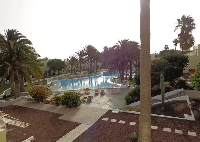 Habitaciones Residencial Corralejo Centro Playa Гостевой дом Коральео