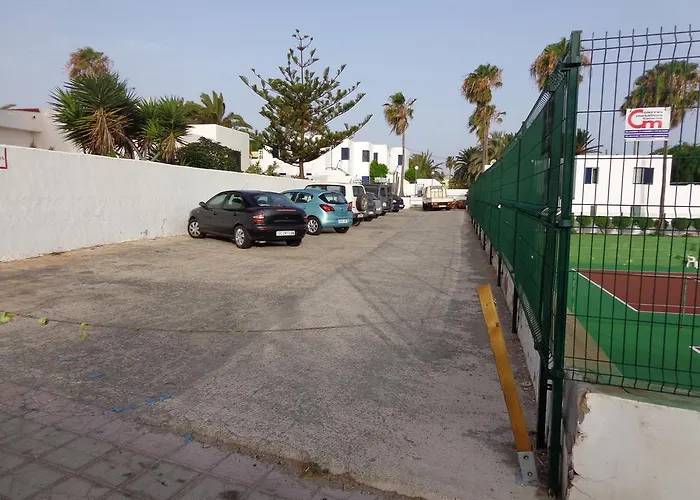 Habitaciones Residencial Corralejo Centro Playa Гостевой дом Коральео