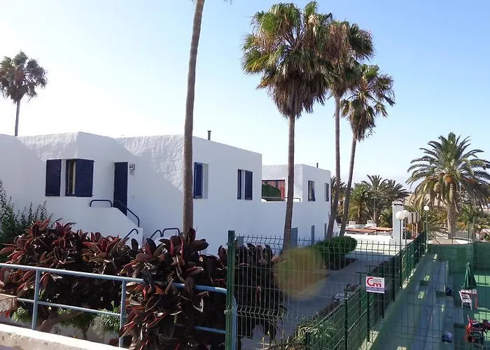 Habitaciones Residencial Corralejo Centro Playa Гостевой дом *