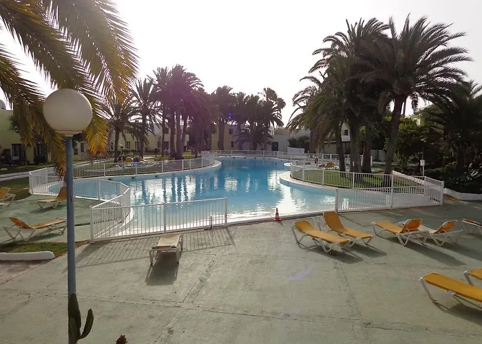 Habitaciones Residencial Corralejo Centro Playa Гостевой дом Коральео