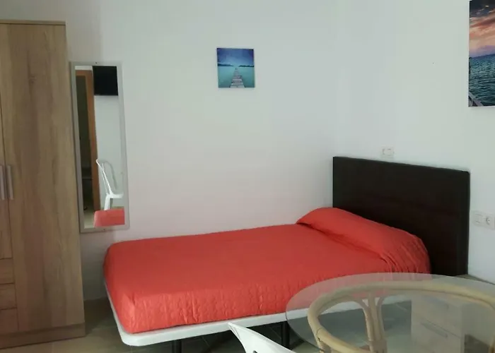 Habitaciones Residencial Corralejo Centro Playa Гостевой дом *